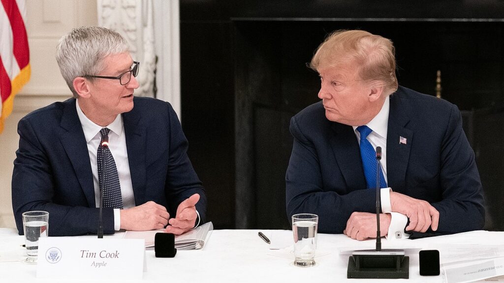 The Incredible Journey of Tim Cook: From Operations Expert to Tech Icon | 5 Lessons from Tim Cook's Life 5 The Incredible Journey of Tim Cook: From Operations Expert to Tech Icon | 5 Lessons from Tim Cook's Life